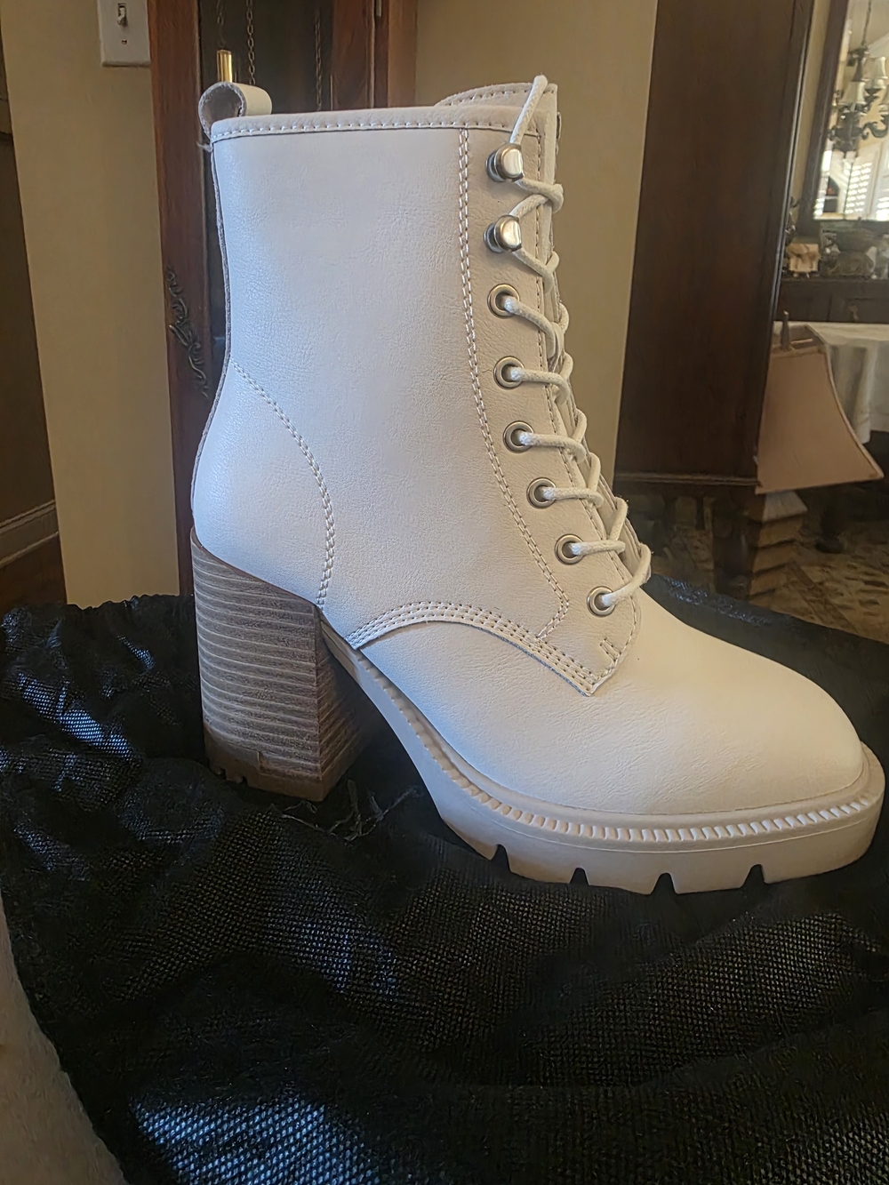 Vintage Havana Cream Lace-Up Chunky Heel Ankle Boot